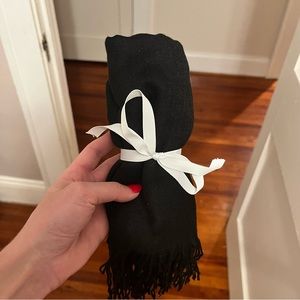 Set of 14 black shawls